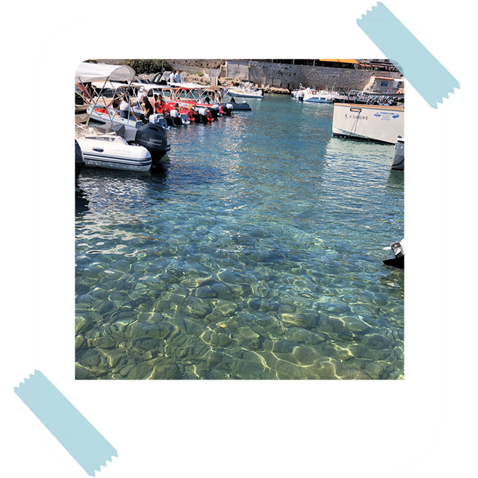 Cassis, mer bleue claire